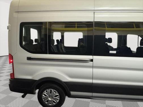 2022 Ford Transit-350 XLT