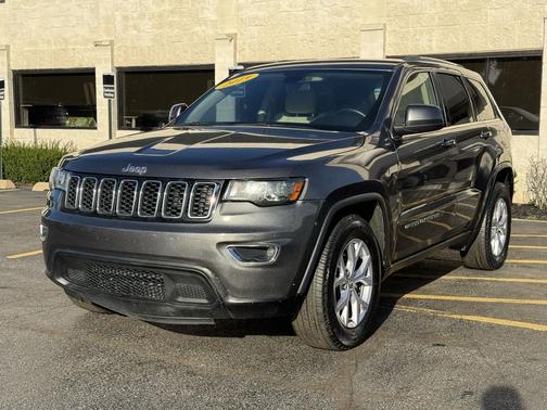 2019 Jeep Grand Cherokee Laredo