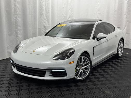 2019 Porsche Panamera 4