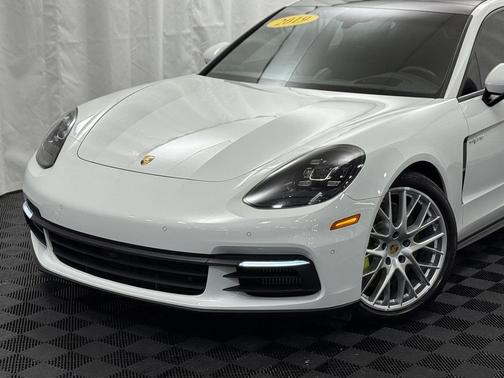 2019 Porsche Panamera 4