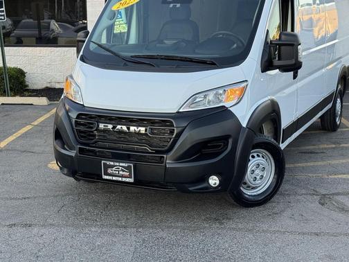 Bright White Clearcoat 2025 RAM ProMaster 2500 Tradesman