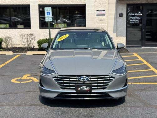 2022 Hyundai SONATA Hybrid Limited
