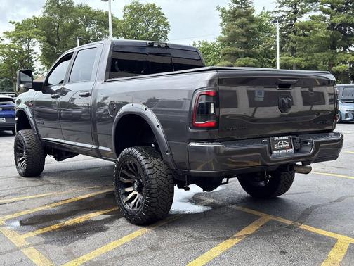 Granite Crystal Metallic Clearcoat 2023 RAM 2500 Limited Crew Cab 4x4 6'4' Box