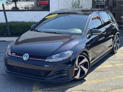 Deep Black Pearl 2019 Volkswagen Golf GTI 2.0T S 4-Door
