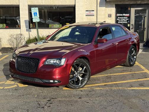 2023 Chrysler 300 S