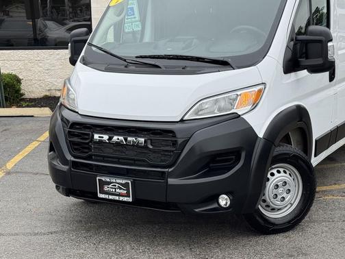Bright White Clearcoat 2025 RAM ProMaster 2500 Tradesman