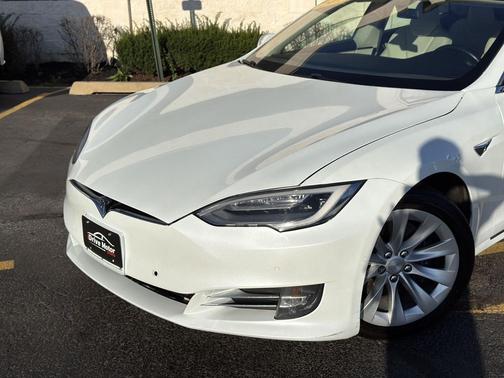 2018 Tesla Model S 75D
