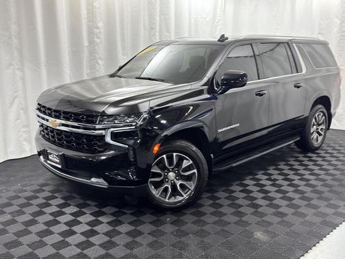 2023 Chevrolet Suburban LS