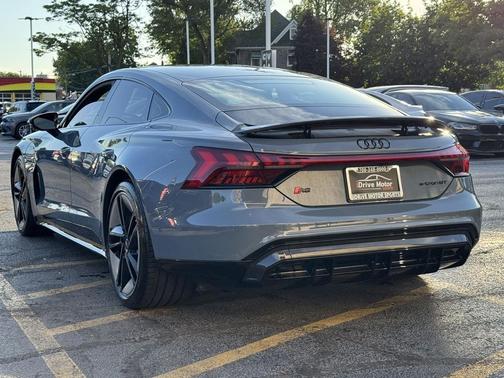 Kemora Gray Metallic 2023 Audi RS e-tron GT quattro