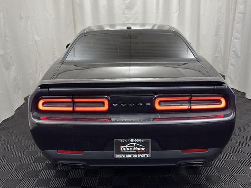 2017 Dodge Challenger R/T