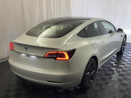 2020 Tesla Model 3 Standard Range