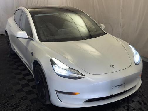 2020 Tesla Model 3 Standard Range