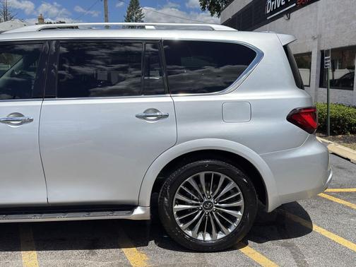 Liquid Platinum 2021 INFINITI QX80 Luxe