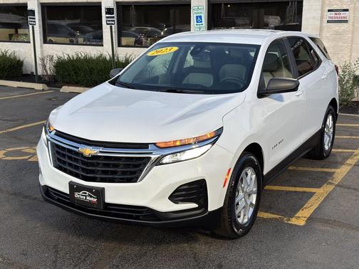 2023 Chevrolet Equinox LS