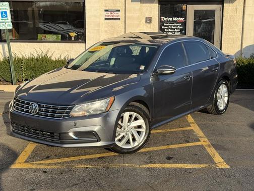 2018 Volkswagen Passat 2.0T SE