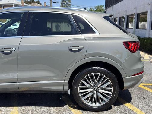 Chronos Gray Metallic 2021 Audi Q3 40 Premium Plus
