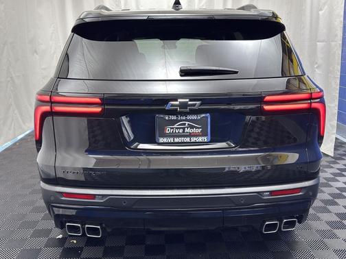 2024 Chevrolet Traverse LT