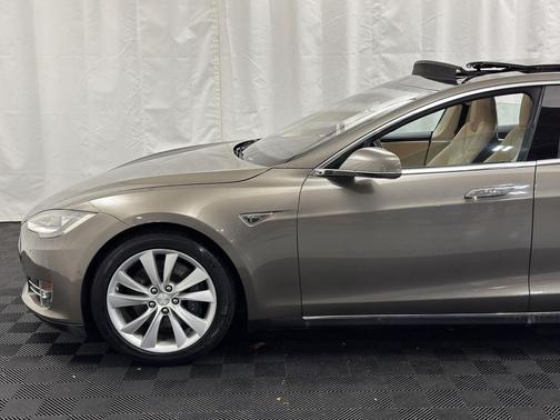 2016 Tesla Model S 60D