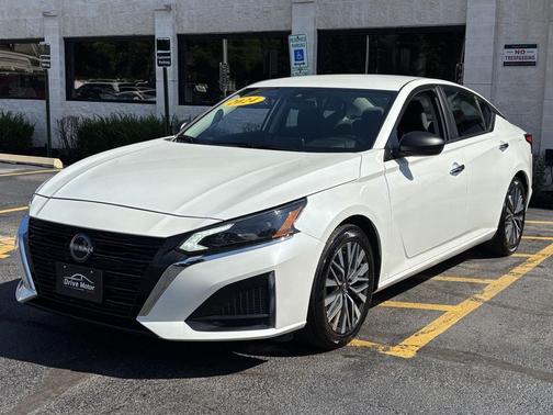 2024 Nissan Altima 2.5 SV