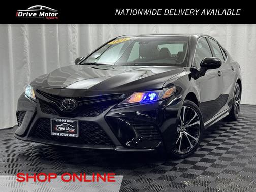 2020 Toyota Camry SE