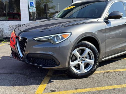 2020 Alfa Romeo Stelvio Base