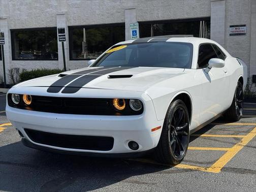 2017 Dodge Challenger SXT
