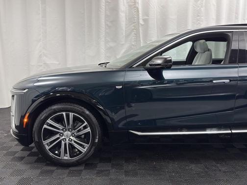 2024 Cadillac LYRIQ Luxury