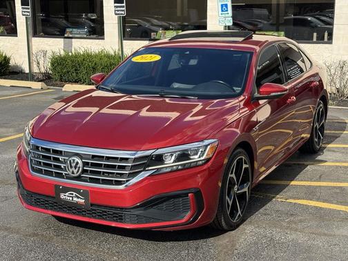 2021 Volkswagen Passat 2.0T R-Line