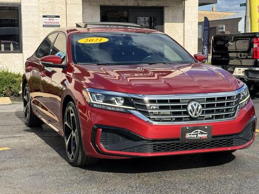 2021 Volkswagen Passat 2.0T R-Line
