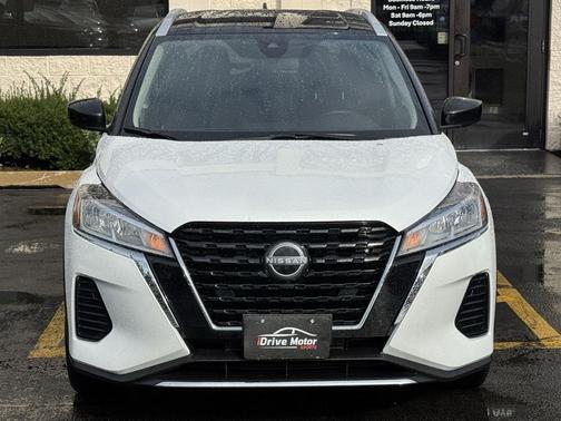 2023 Nissan Kicks SV
