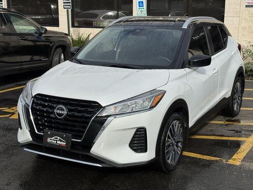 2023 Nissan Kicks SV