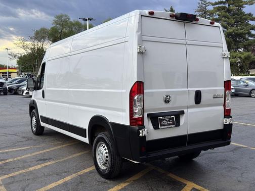 Bright White Clearcoat 2025 RAM ProMaster 2500 Tradesman
