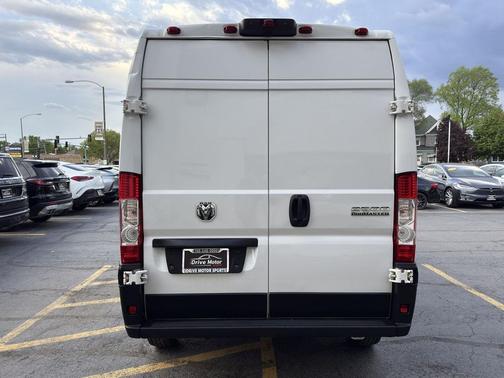 Bright White Clearcoat 2025 RAM ProMaster 2500 Tradesman