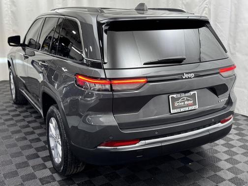 2022 Jeep Grand Cherokee Limited