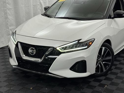 2022 Nissan Maxima SV Xtronic CVT