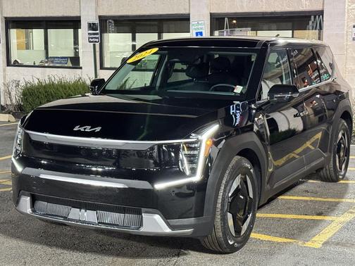 2024 Kia EV9 Light Long Range