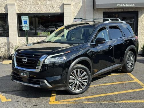 2022 Nissan Pathfinder SL 4WD