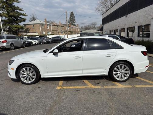 Glacier White Metallic 2018 Audi A4 2.0T Premium