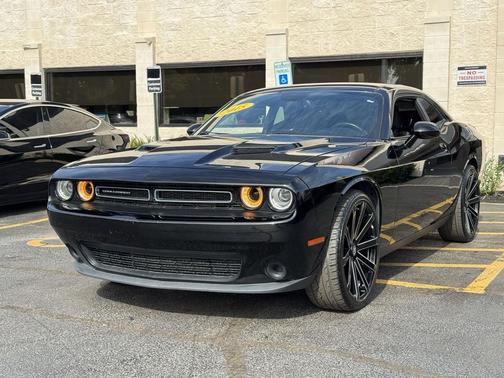 2015 Dodge Challenger SXT
