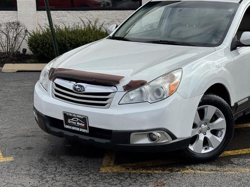 Steel Silver Metallic 2011 Subaru Outback 2.5 i Premium