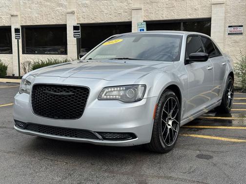 2021 Chrysler 300 Touring