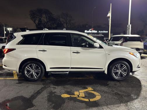 2018 INFINITI QX60 Base