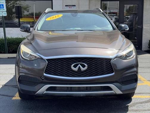 2018 INFINITI QX30 LUXE