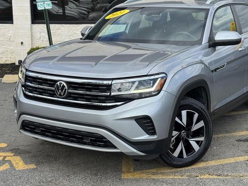 Pyrite Silver Metallic 2021 Volkswagen Atlas Cross Sport 2.0T SE
