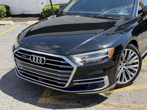 Mythos Black Metallic 2019 Audi A8 55