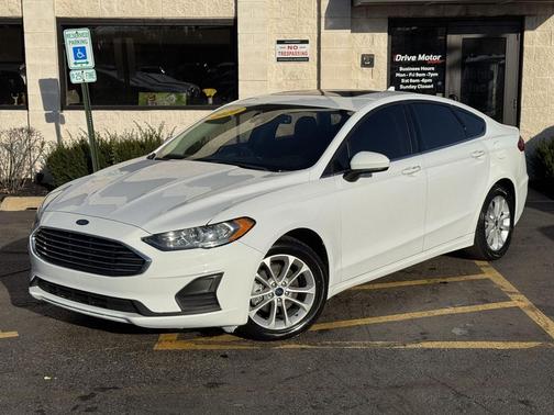 2020 Ford Fusion SE