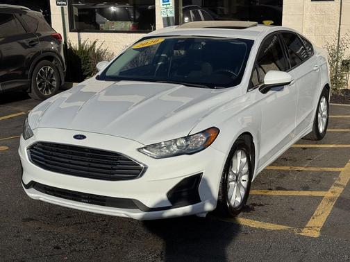2020 Ford Fusion SE