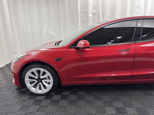 2022 Tesla Model 3 Standard Range