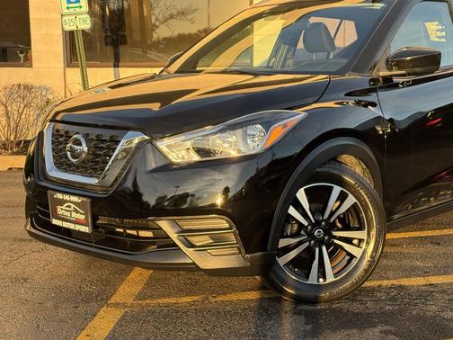 2020 Nissan Kicks SV