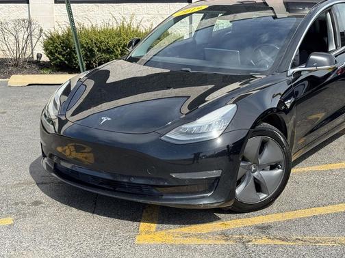 Solid Black 2019 Tesla Model 3 Standard Range Plus